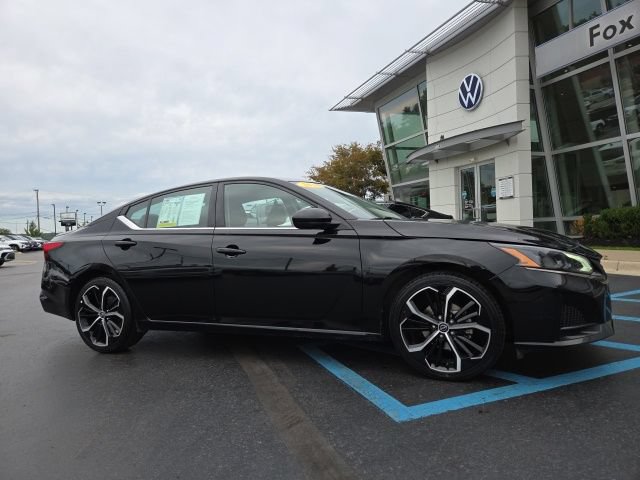 Used 2024 Nissan Altima 2.5 SR