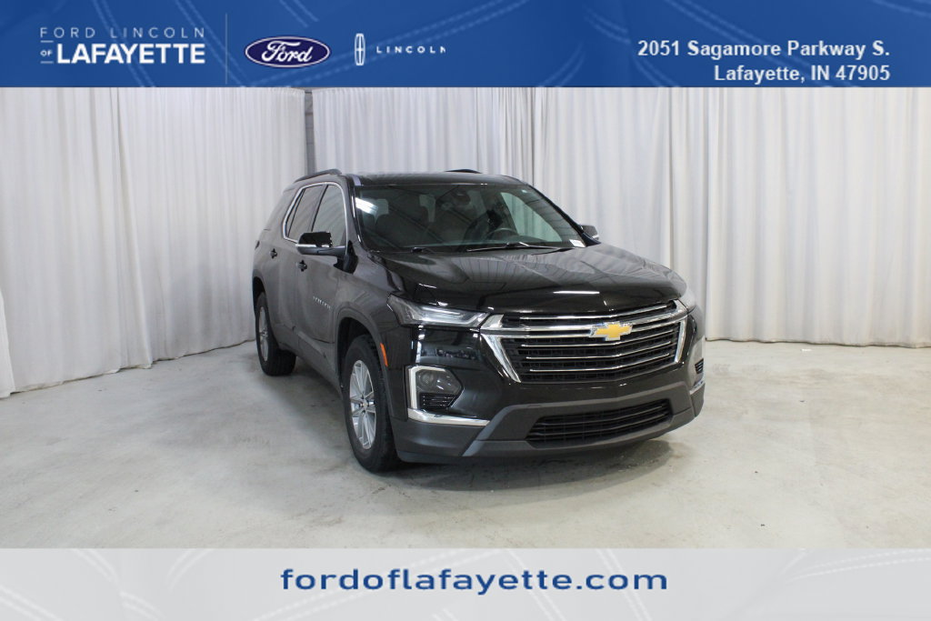 Used 2023 Chevrolet Traverse LT