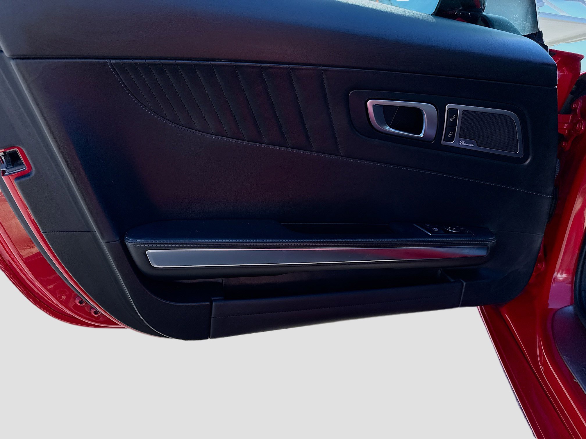 Used 2016 Mercedes-Benz AMG GT S w/ Exclusive Interior Package image 19