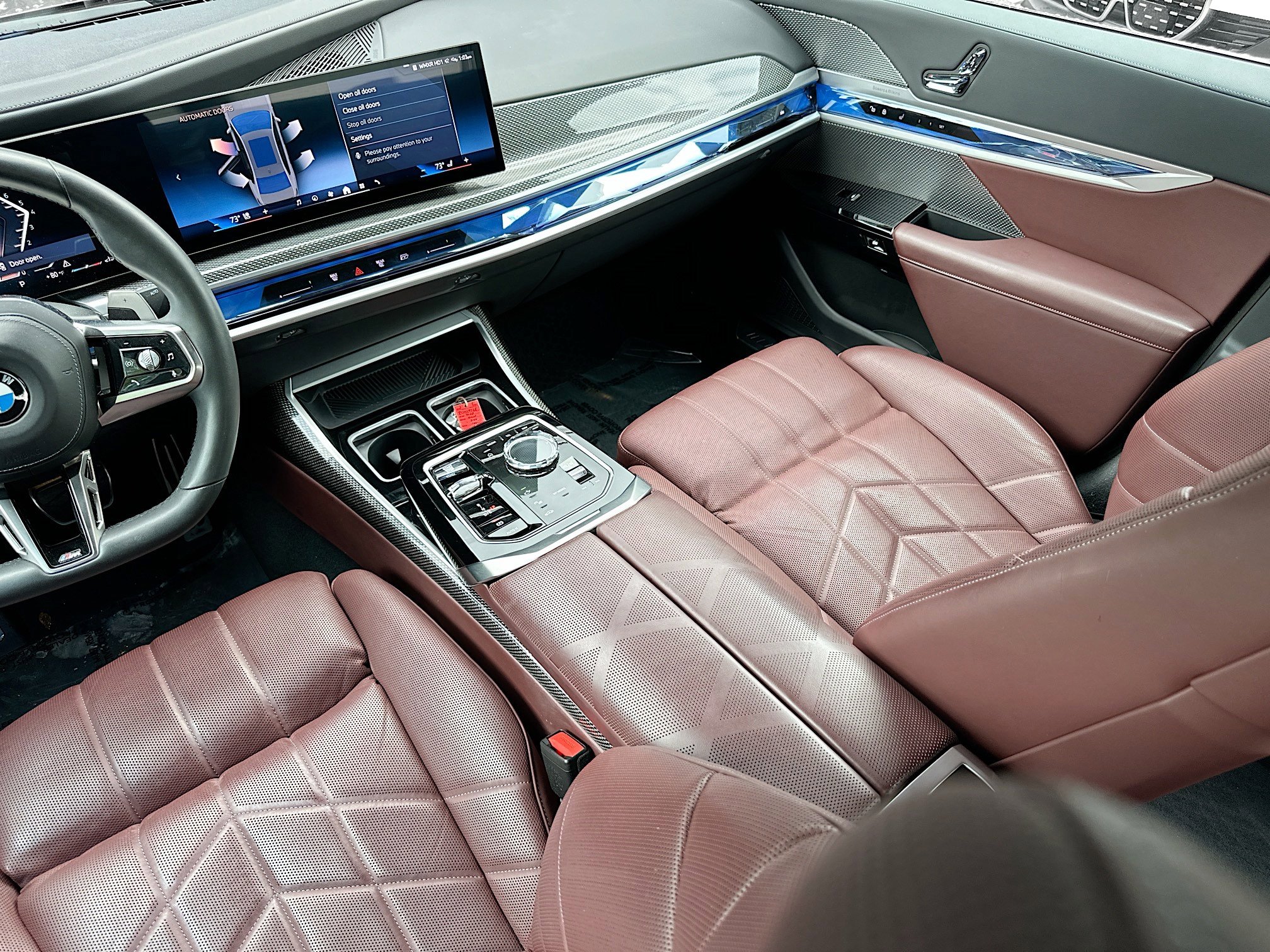 Used 2023 BMW 740i w/ Parking Assistance Package image 25