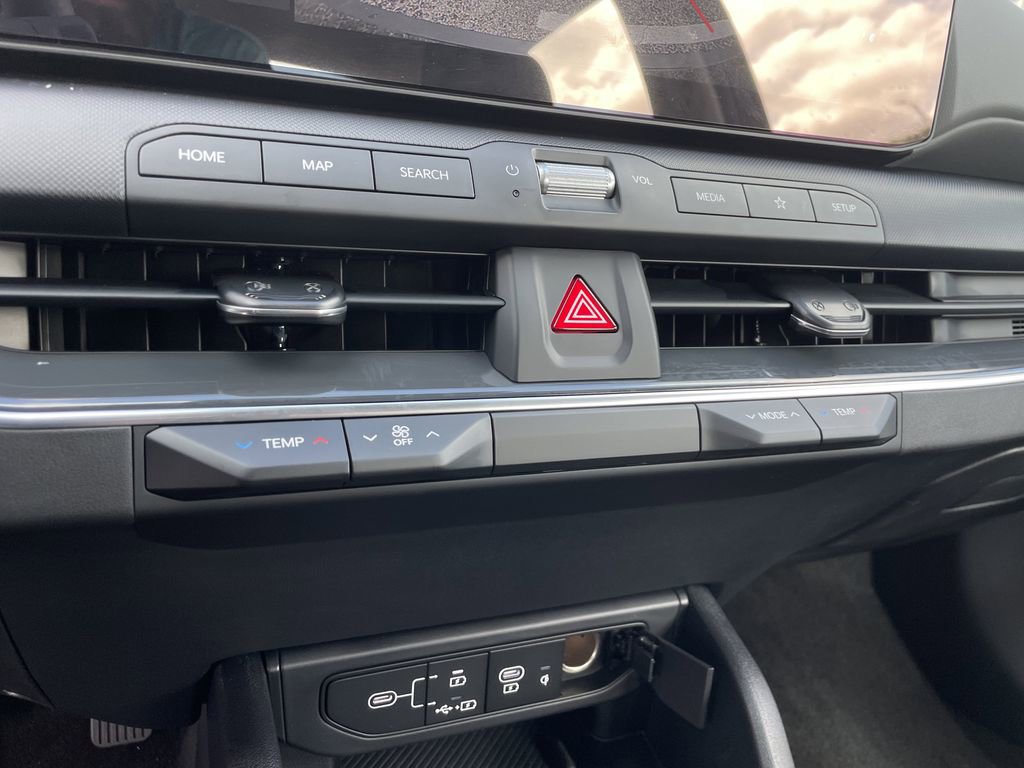 New 2025 Kia K4 EX image 21