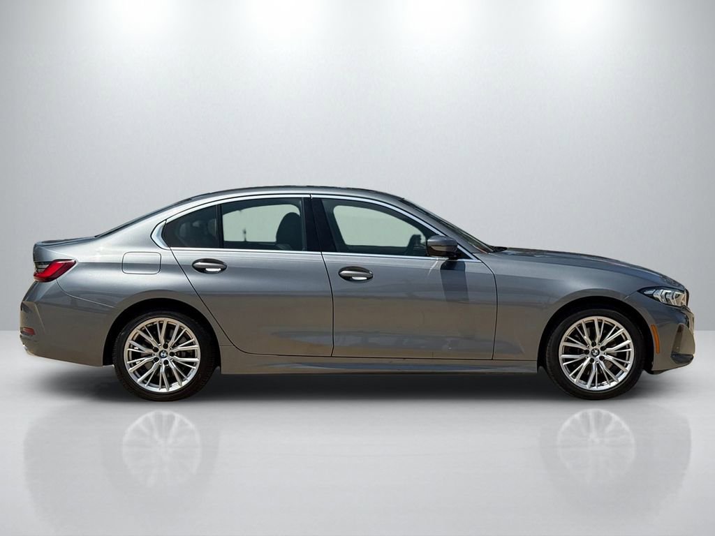 Used 2024 BMW 330i Sedan image 4