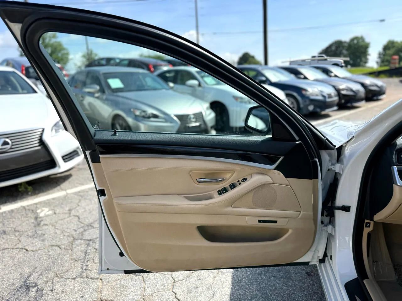 Used 2013 BMW 528i Sedan image 10