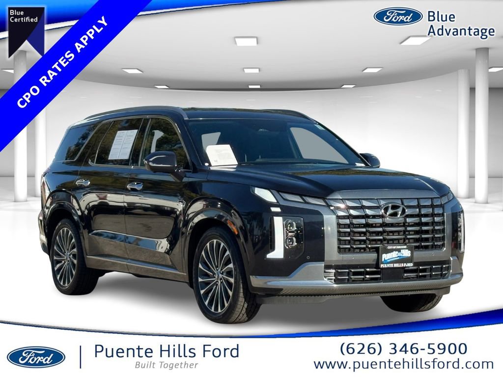Used 2023 Hyundai Palisade Calligraphy FWD image 1
