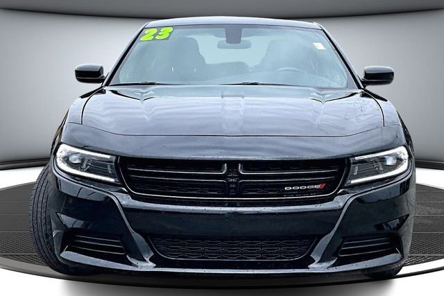 Used 2023 Dodge Charger SXT image 2