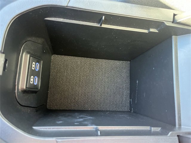 Used 2022 Toyota RAV4 XLE image 19