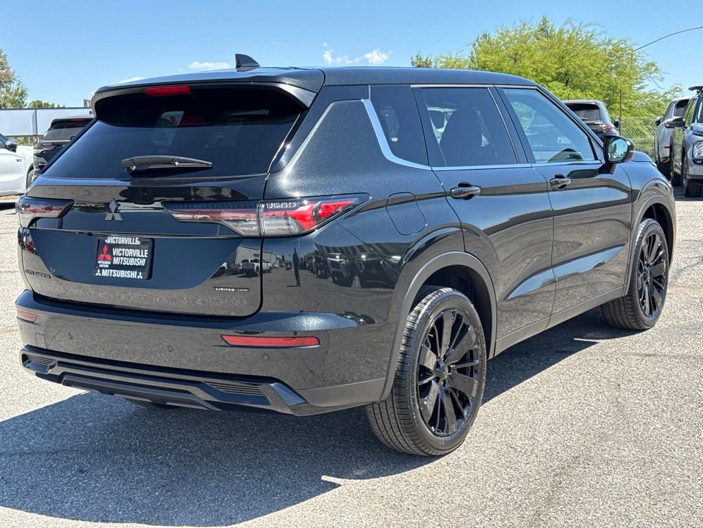 New 2026 Mitsubishi Outlander LE FWD image 8