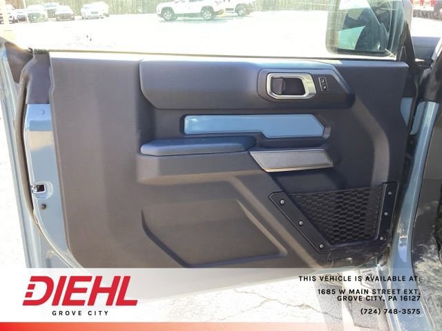 Used 2023 Ford Bronco Outer Banks w/ Sasquatch Package image 12