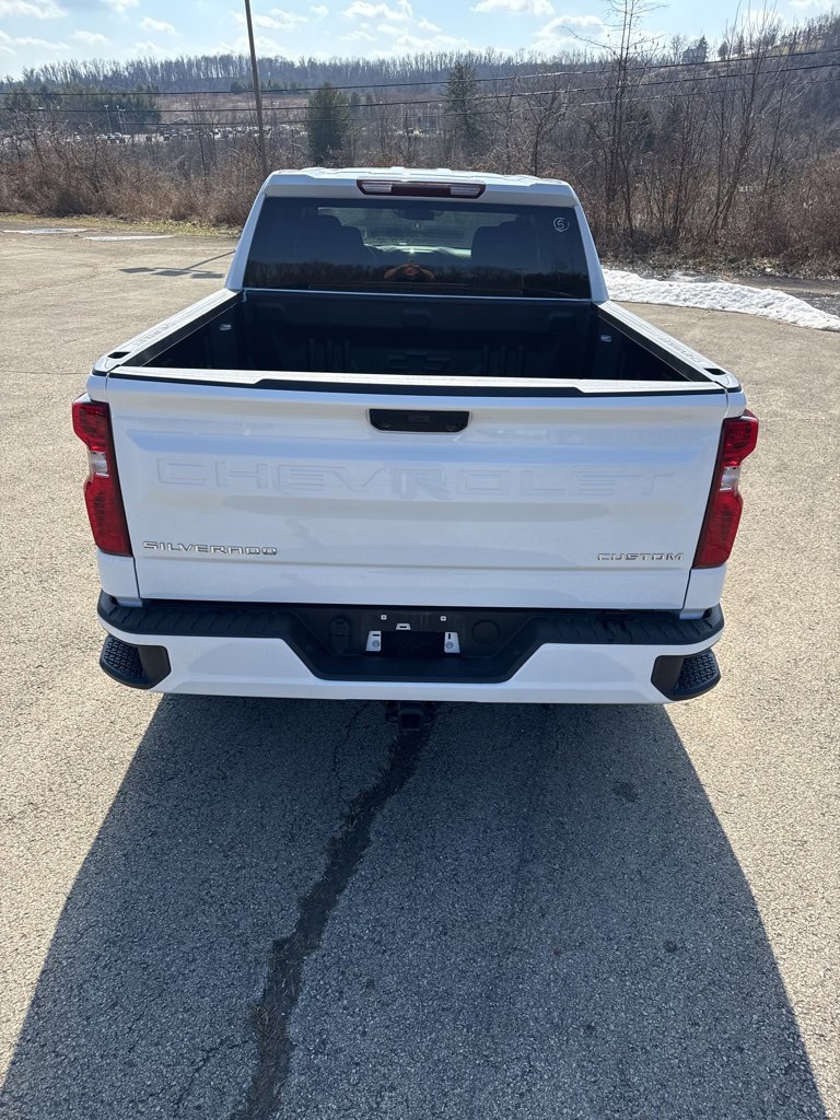 Used 2024 Chevrolet Silverado 1500 Custom image 4