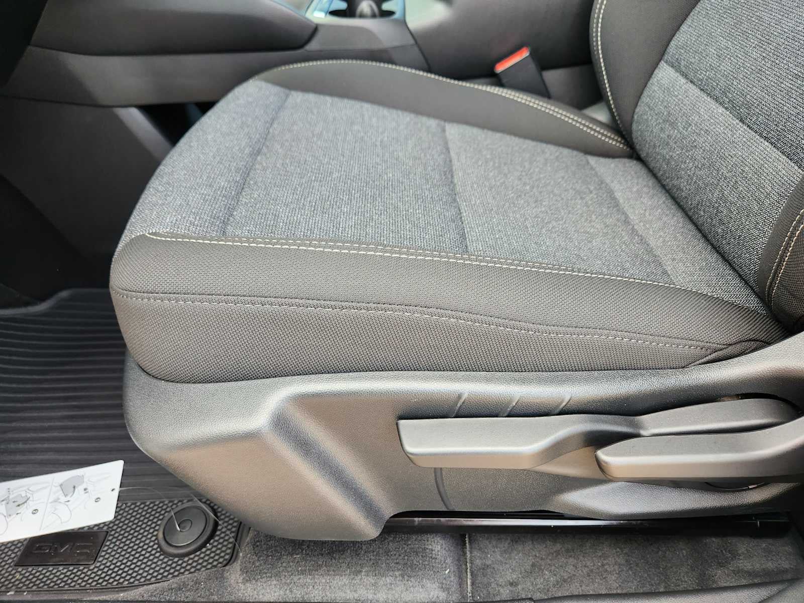 New 2027 GMC Terrain Elevation AWD/4WD image 8