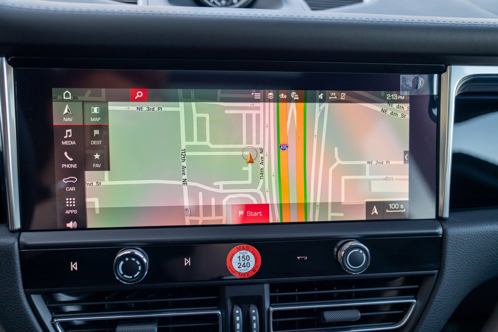 Certified 2026 Porsche Macan AWD/4WD image 18