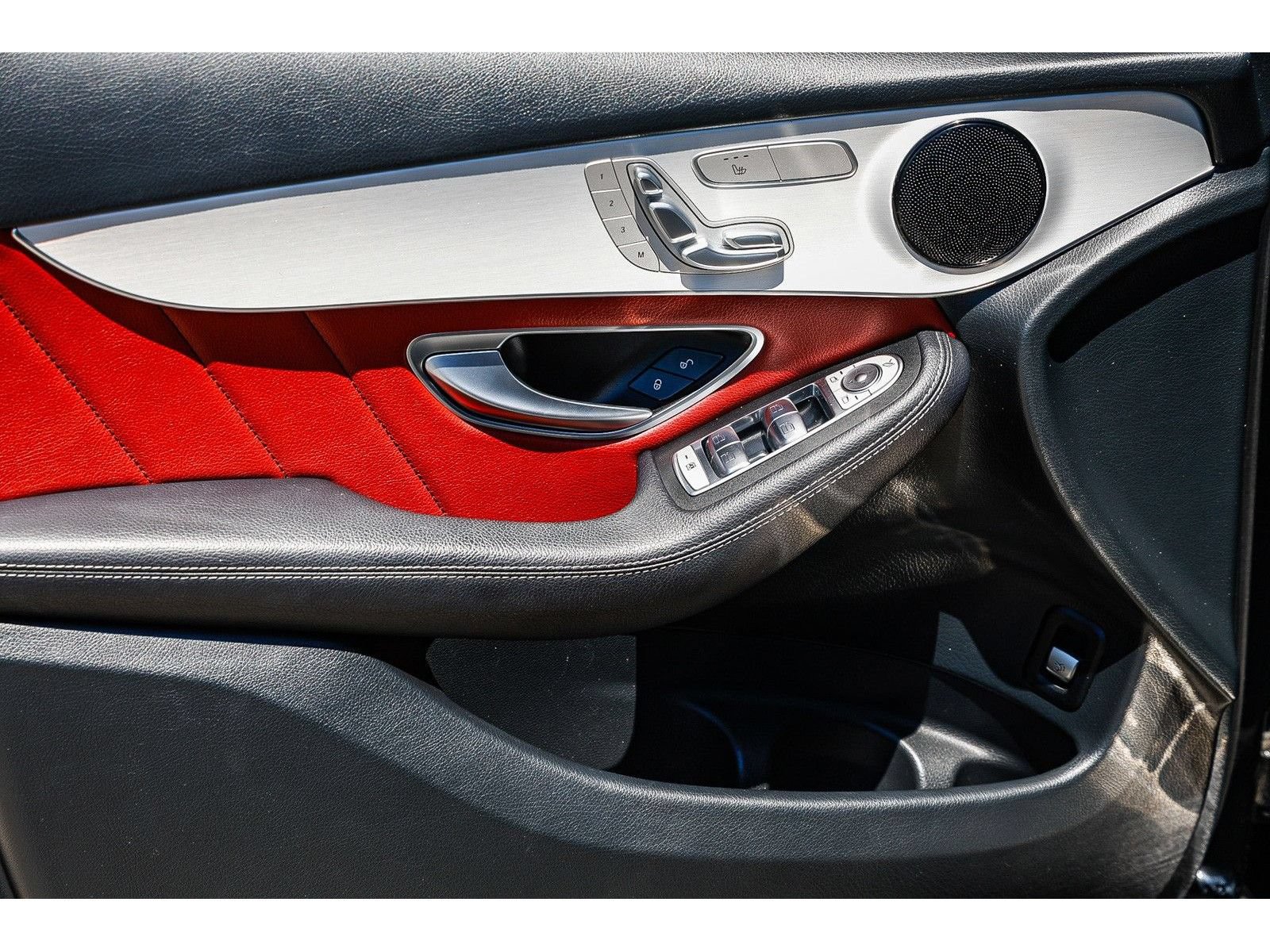 Certified 2022 Mercedes-Benz GLC 300 image 21