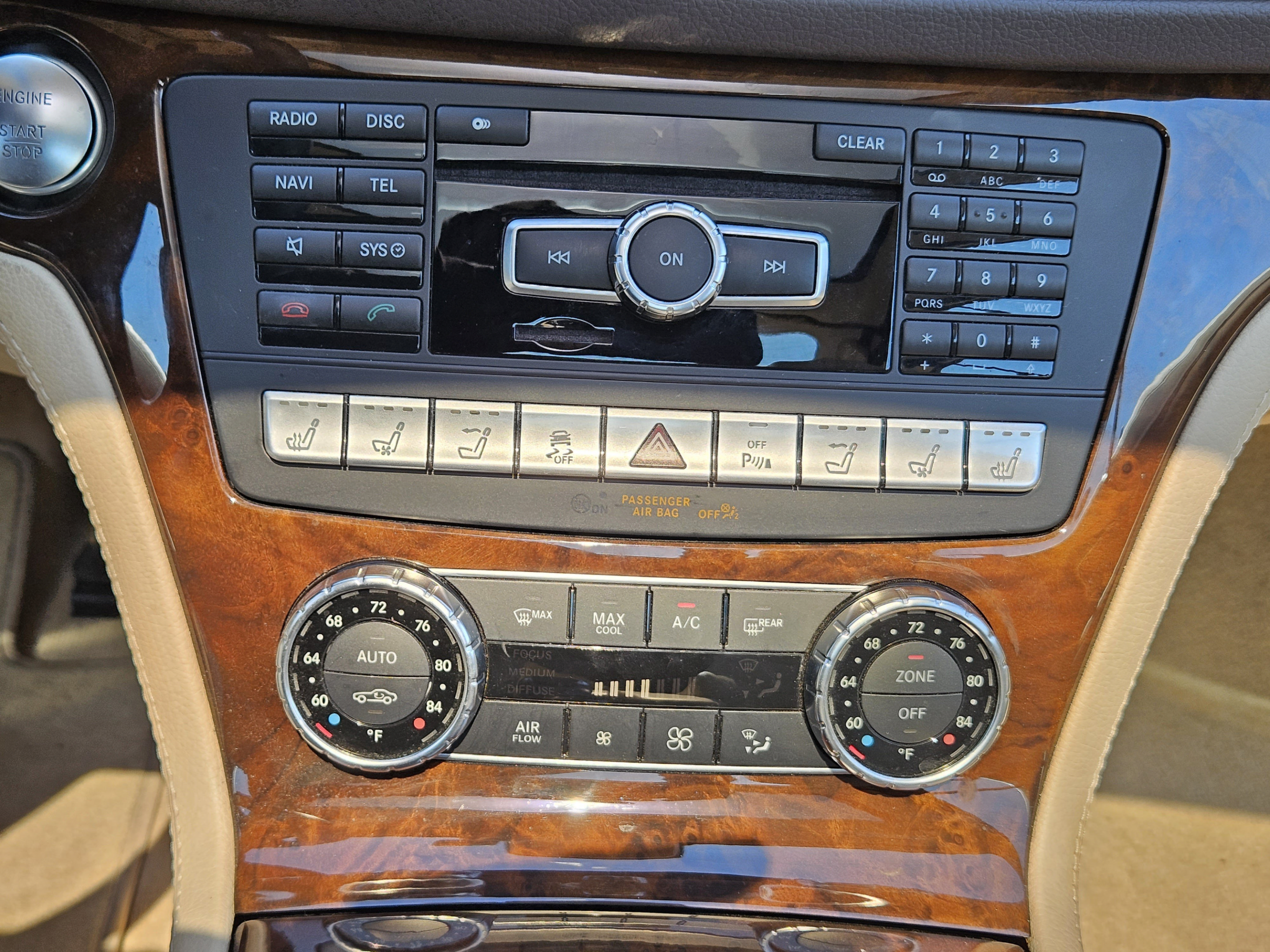 Used 2013 Mercedes-Benz SL 550 image 11