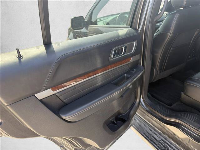 Used 2017 Ford Explorer Platinum AWD/4WD image 18