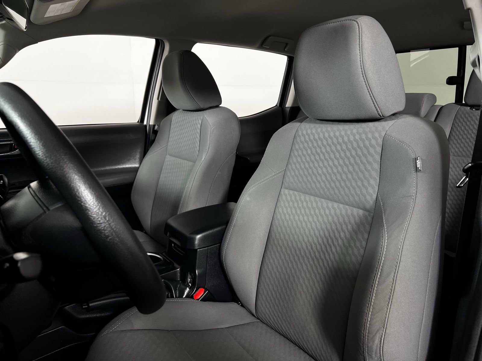 Used 2020 Toyota Tacoma SR image 13