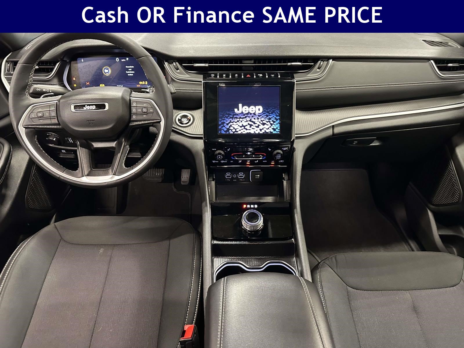 Used 2025 Jeep Grand Cherokee Laredo X w/ Luxury Tech Group I AWD/4WD image 16