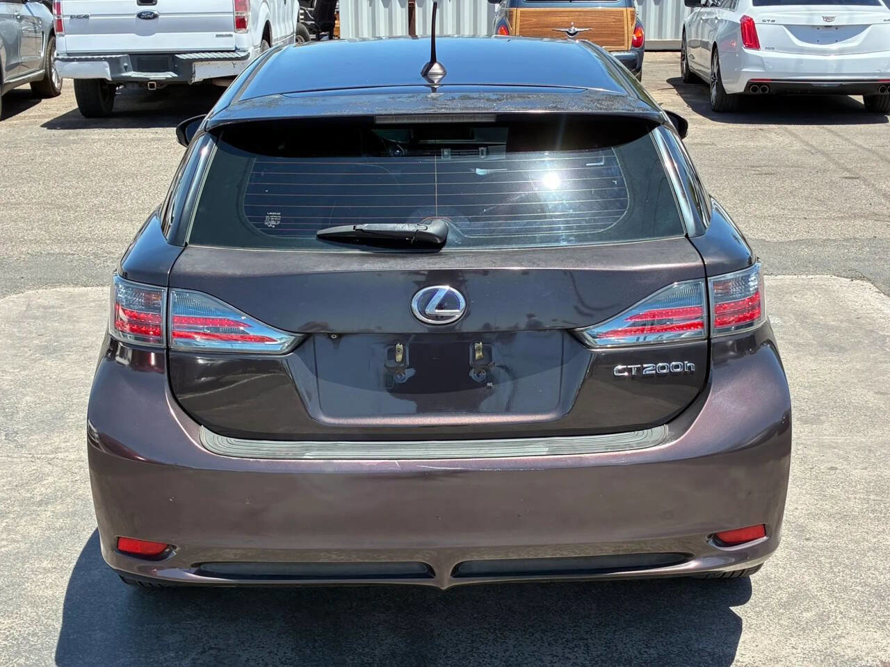 Used 2013 Lexus CT 200h w/ Premium Pkg w/Navigation FWD image 7