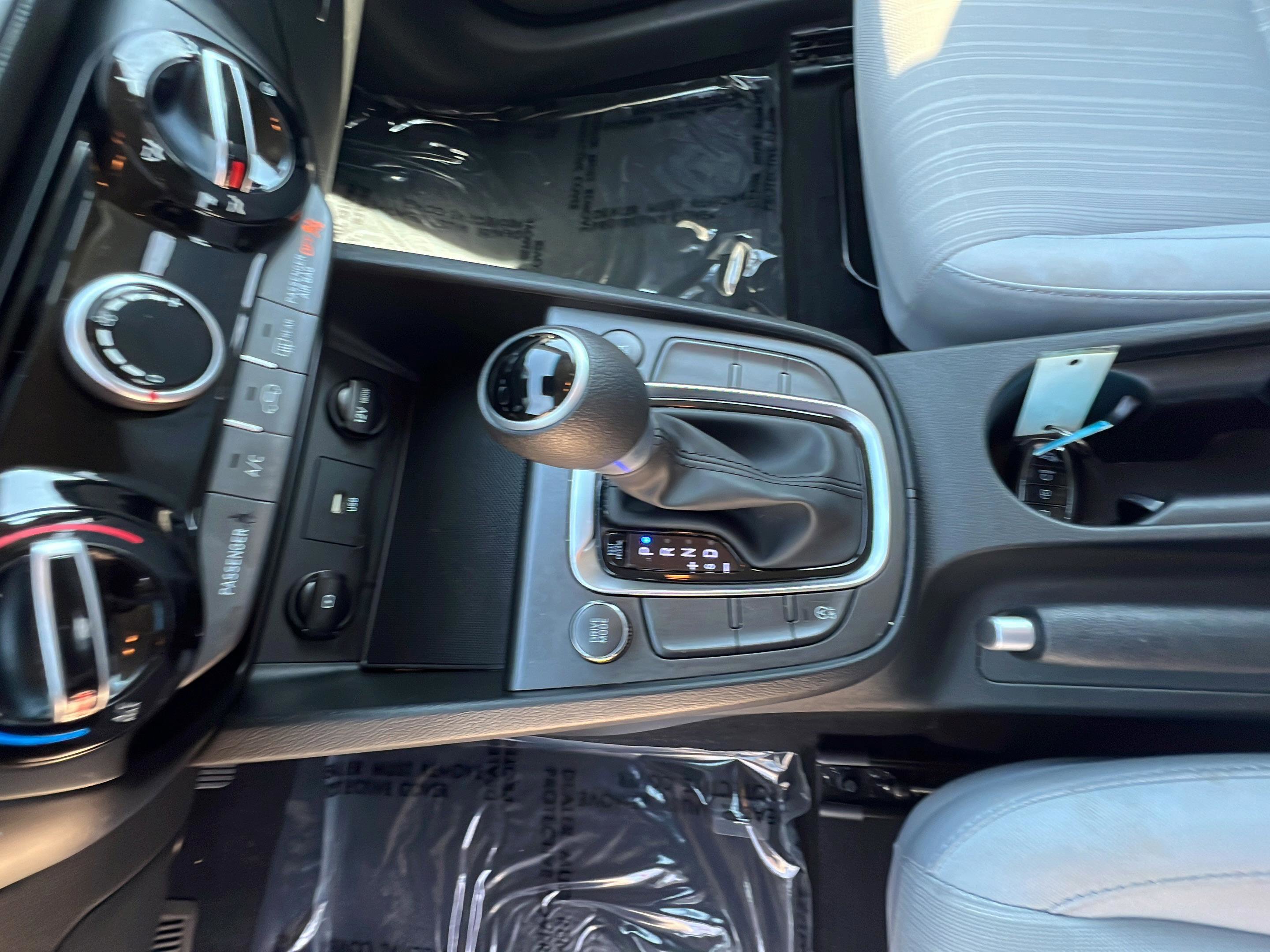Certified 2023 Hyundai Kona SEL AWD/4WD image 17