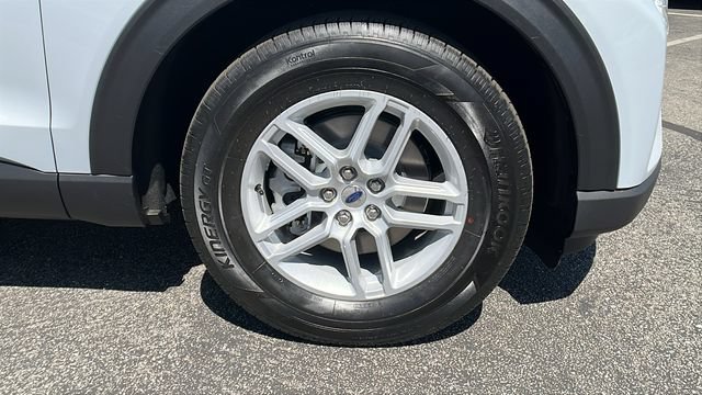 New 2026 Ford Explorer Active w/ Active Comfort Package RWD image 9