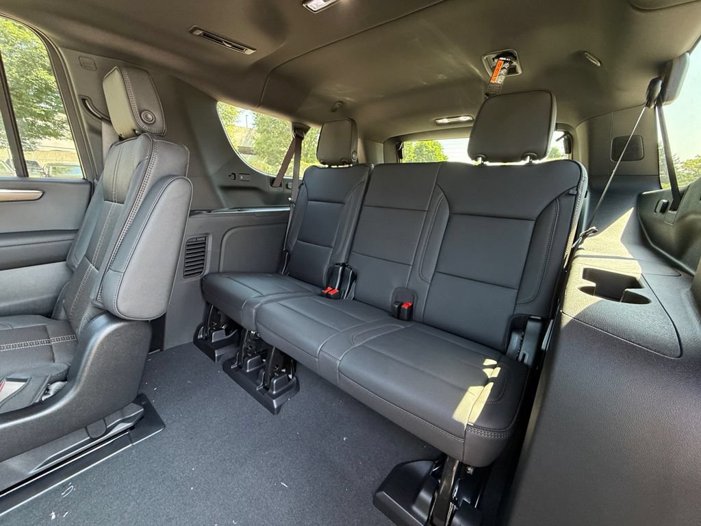 New 2026 Chevrolet Suburban High Country AWD/4WD image 26