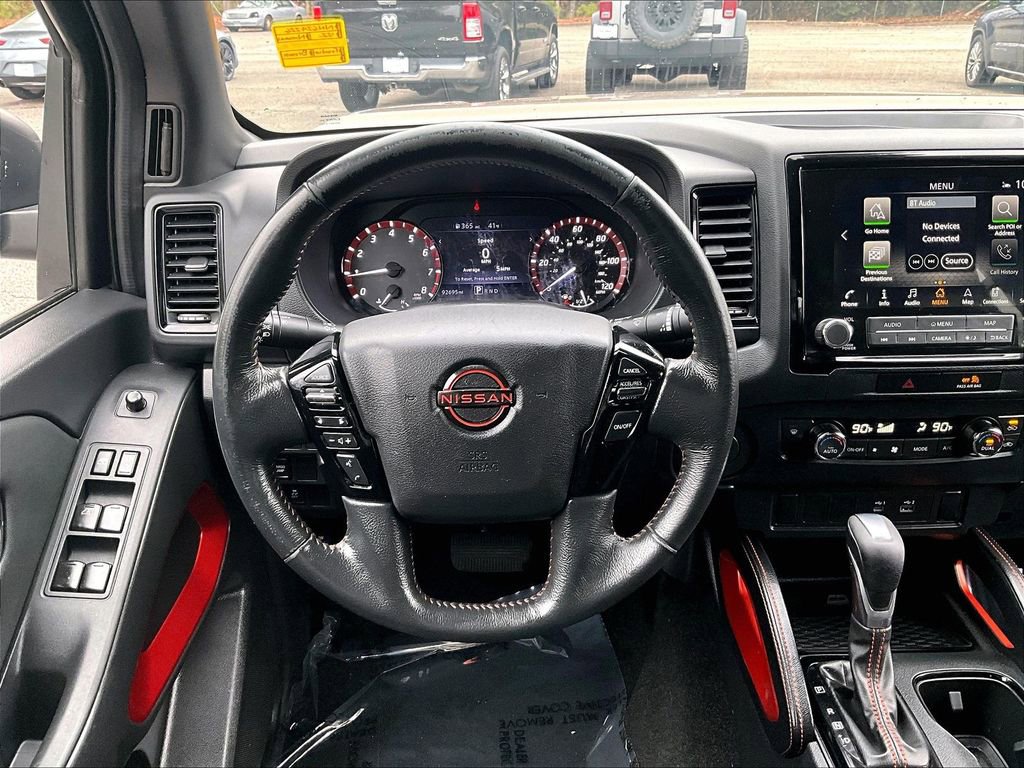 Used 2022 Nissan Frontier Pro-X image 11