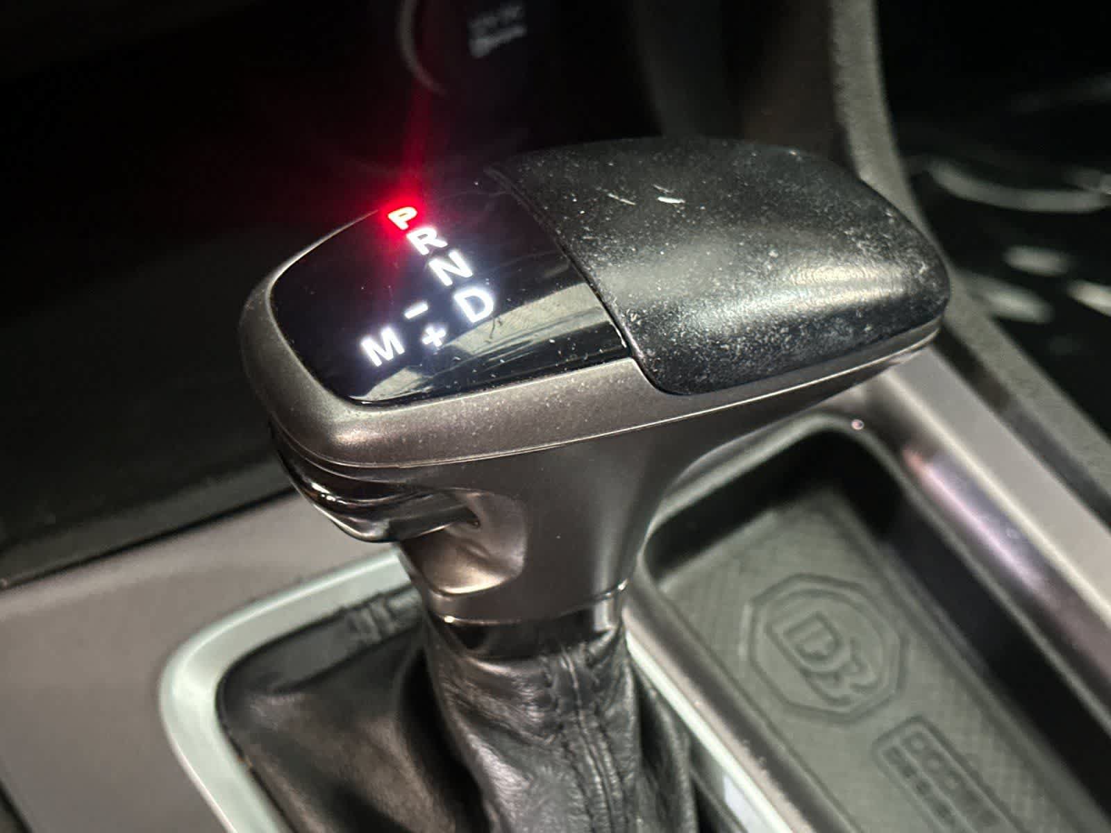 Used 2020 Dodge Charger SXT w/ Leather Interior Group RWD image 21