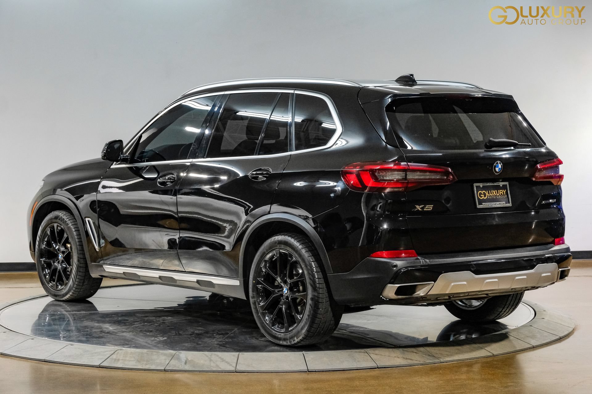 Used 2023 BMW X5 xDrive40i AWD/4WD image 12