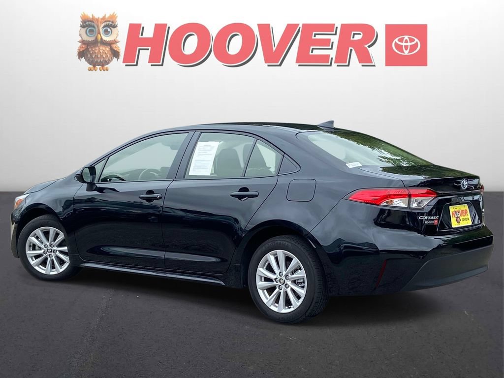 Used 2023 Toyota Corolla LE w/ LE Premium Package FWD image 8