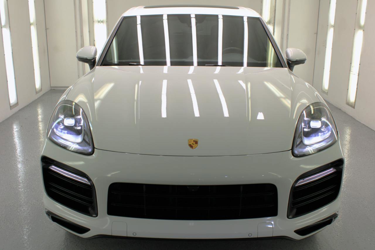 Used 2021 Porsche Cayenne image 3