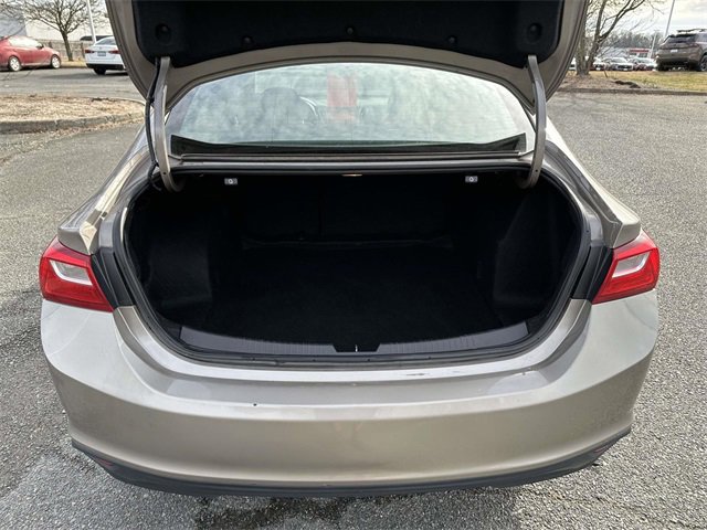 Used 2023 Chevrolet Malibu LT image 14