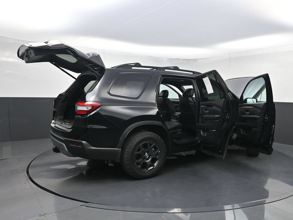 Used 2024 Honda Pilot TrailSport image 40