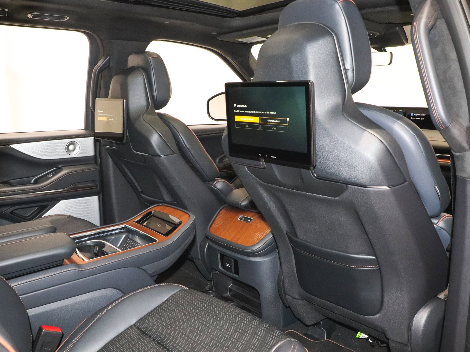 Used 2025 Lincoln Navigator Black Label image 29