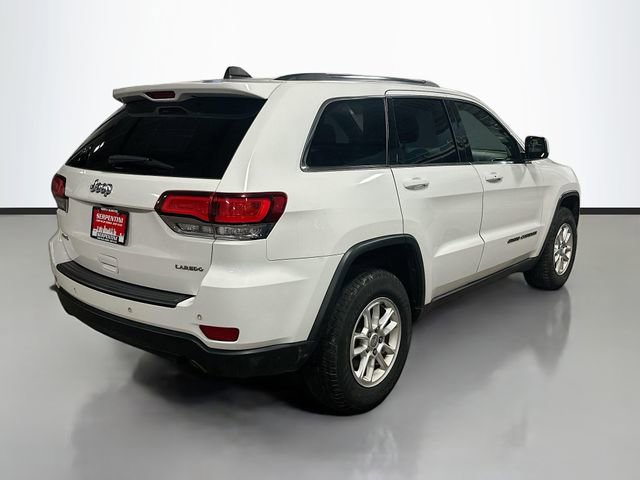 Used 2020 Jeep Grand Cherokee Laredo image 6