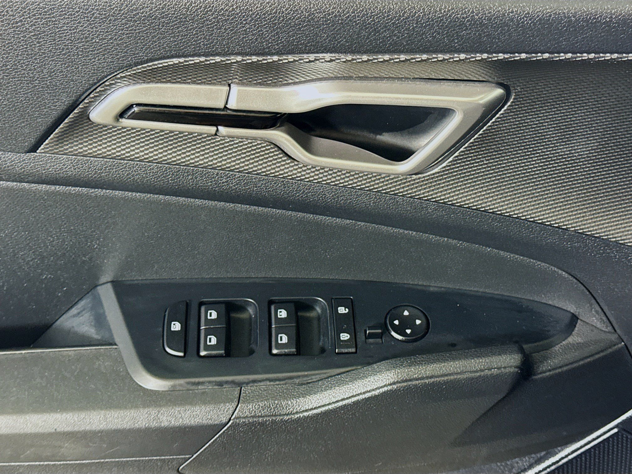 Used 2024 Kia Sportage LX FWD image 23