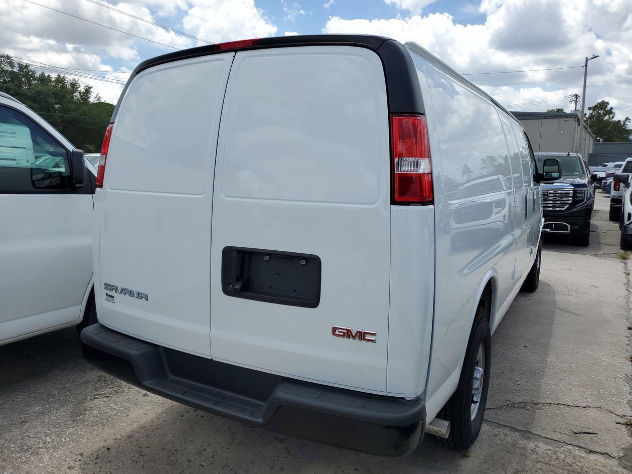 New 2026 GMC Savana 2500 Extended RWD image 5