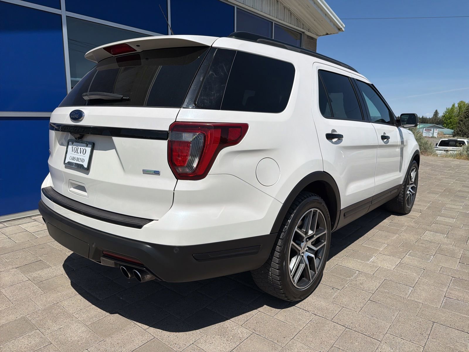 Used 2018 Ford Explorer Sport w/ Equipment Group 401A AWD/4WD image 7