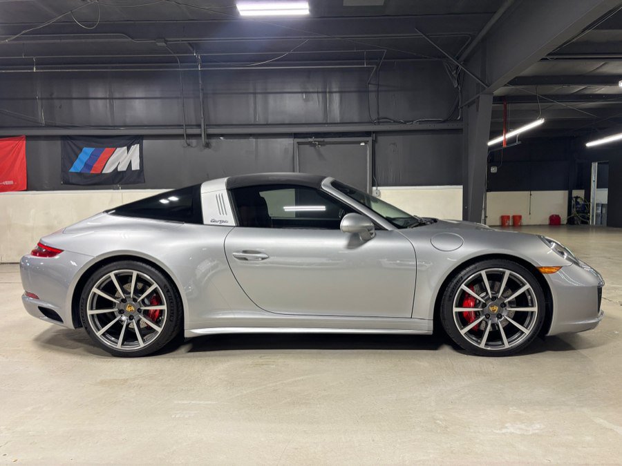Used 2019 Porsche 911 Targa 4S AWD/4WD image 15
