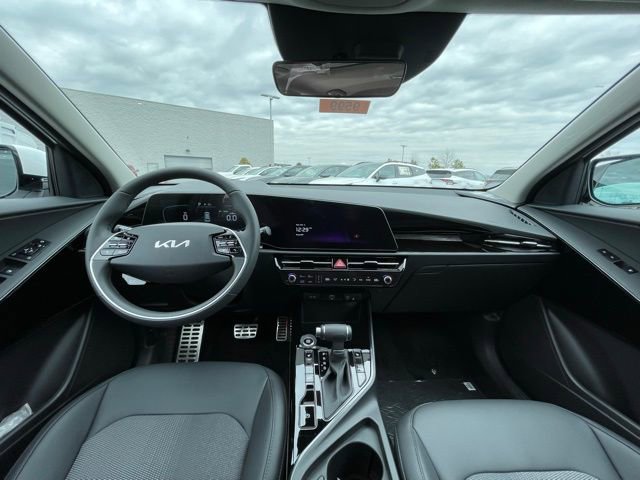 New 2025 Kia Niro EX Touring image 29