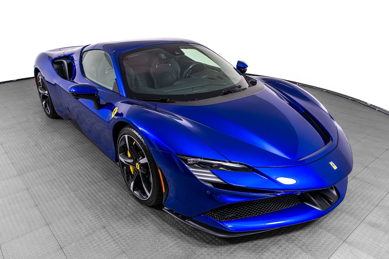 Certified 2025 Ferrari SF90 Spider AWD/4WD image 61