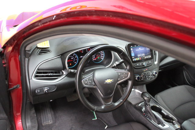 Used 2023 Chevrolet Malibu LT w/ Sport Edition FWD image 14
