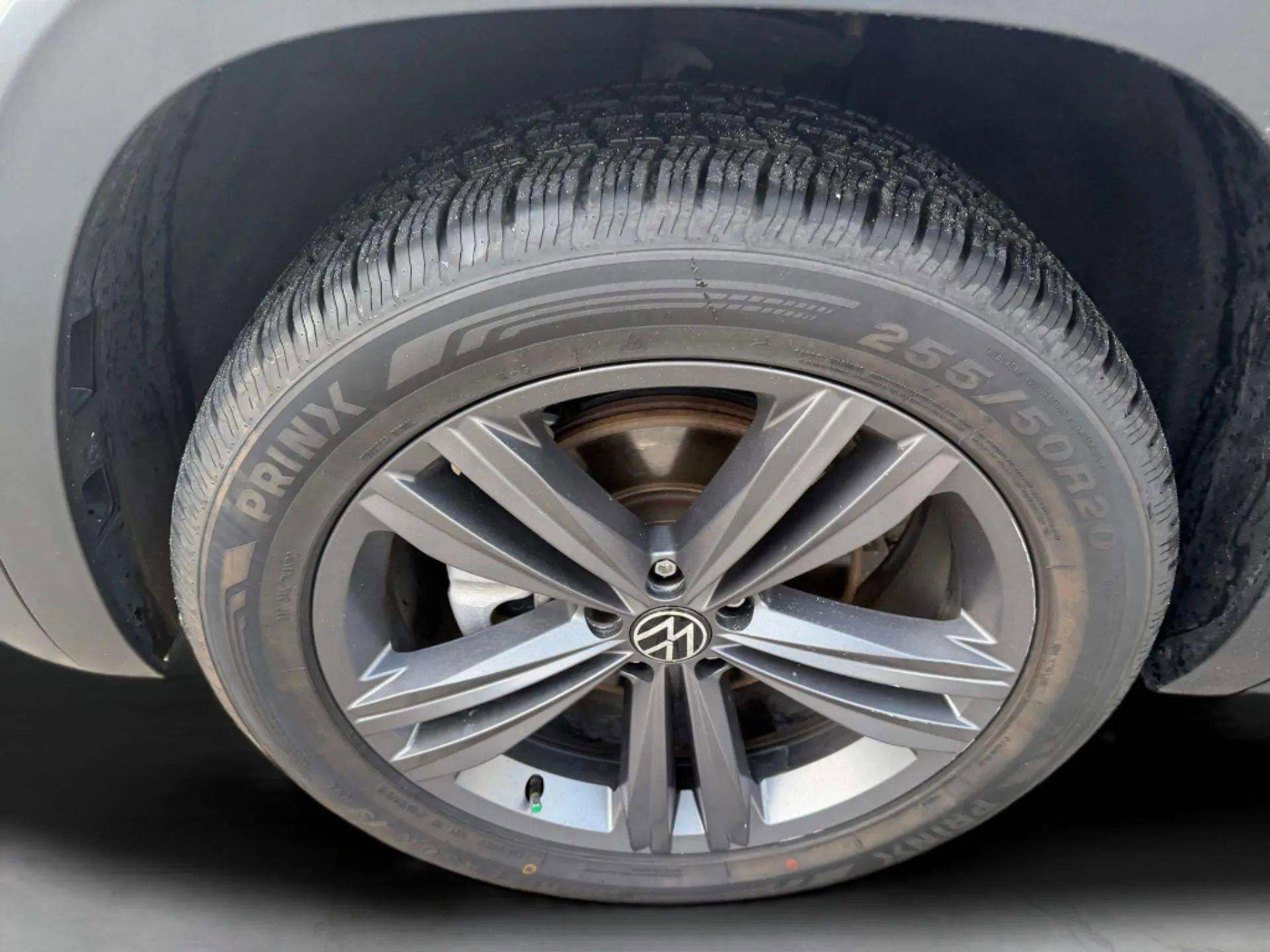 Used 2022 Volkswagen Atlas SE image 34