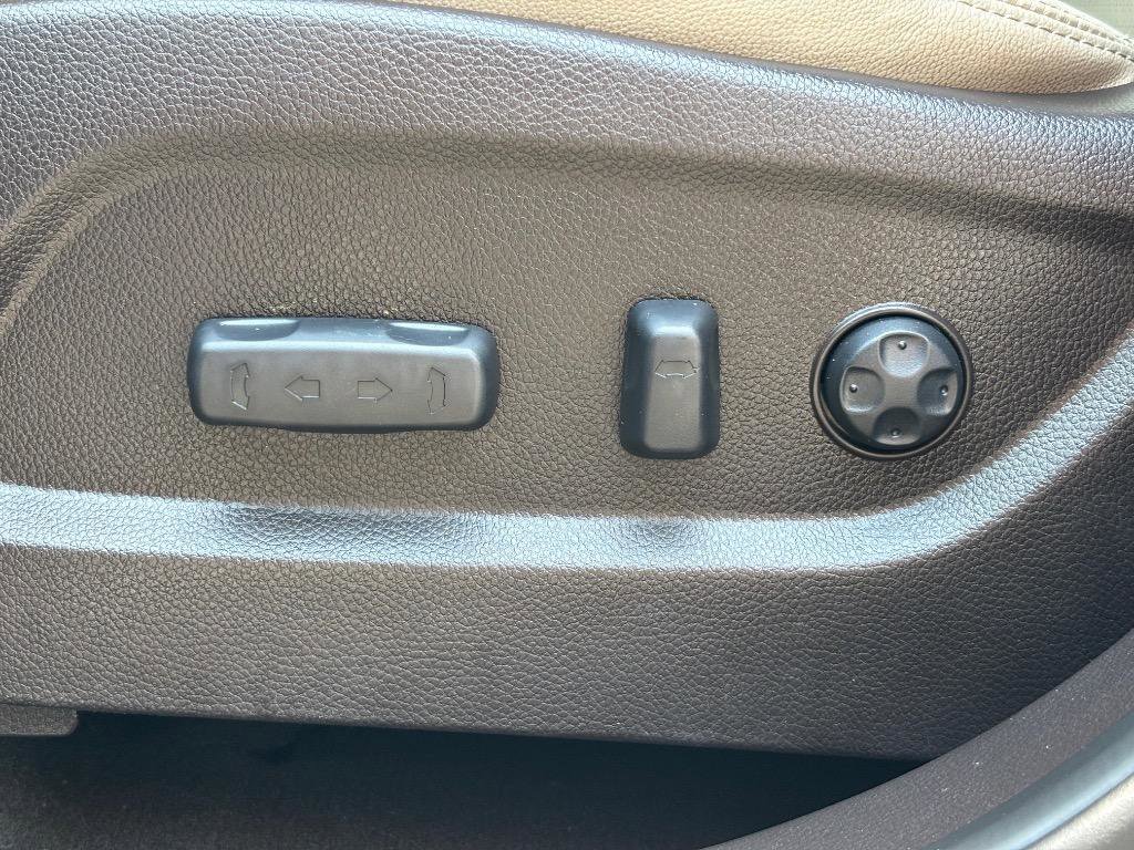 Used 2014 Hyundai Santa Fe GLS AWD/4WD image 14