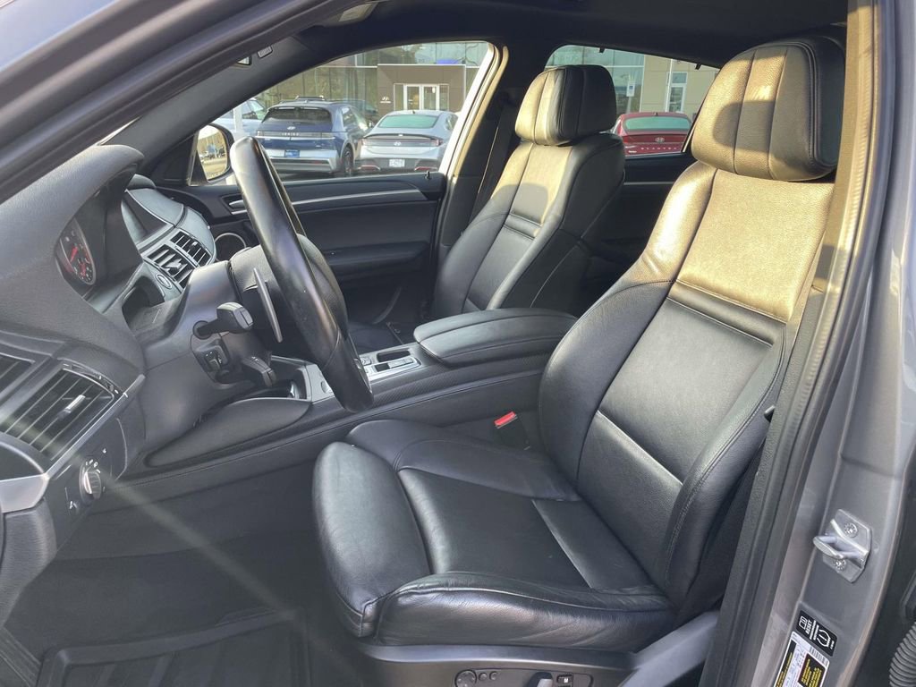 Used 2014 BMW X6 M image 8