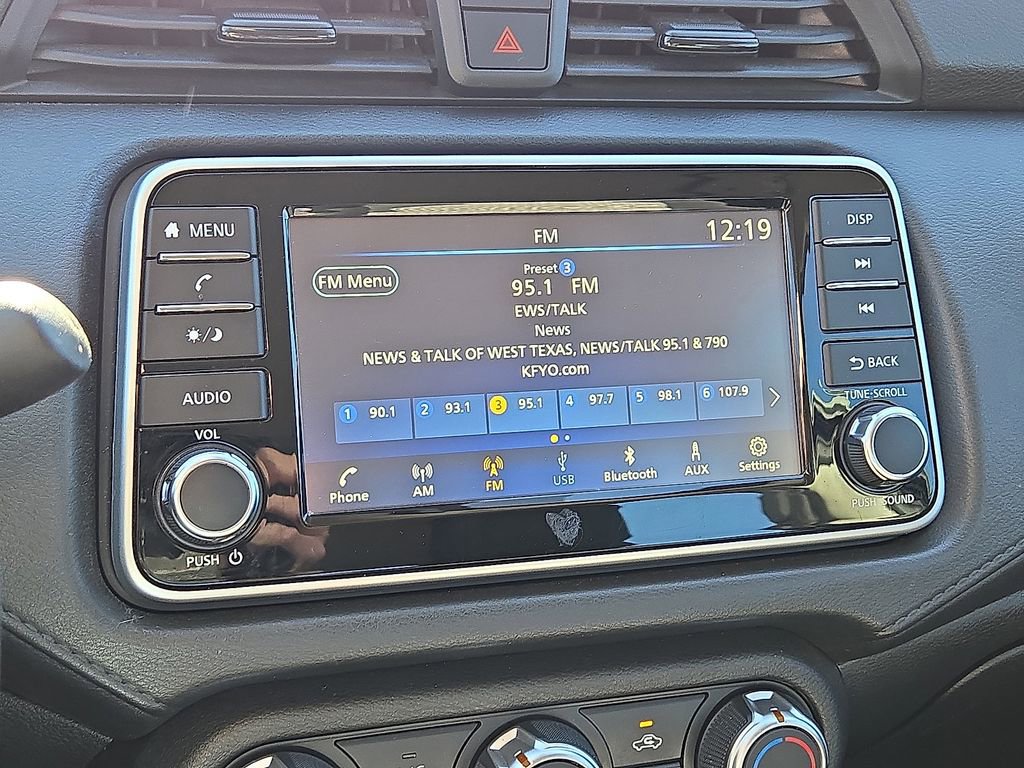 Used 2024 Nissan Versa S w/ S Plus Package image 25