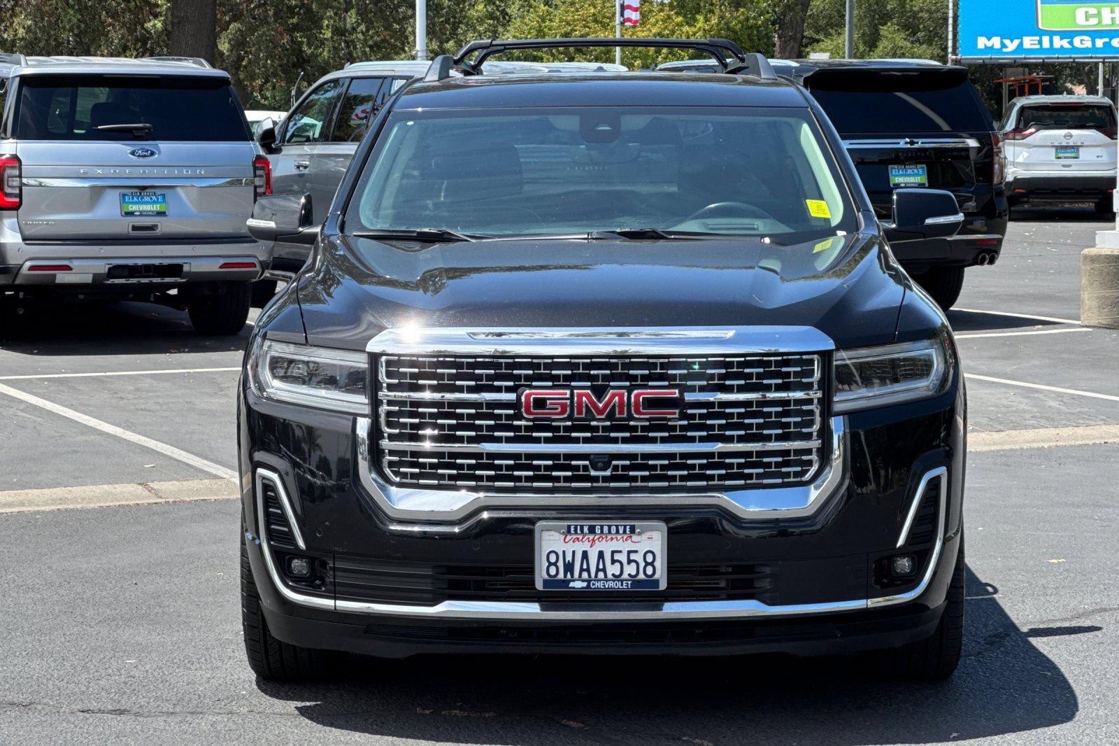 Used 2021 GMC Acadia Denali w/ Denali Ultimate Package AWD/4WD image 8