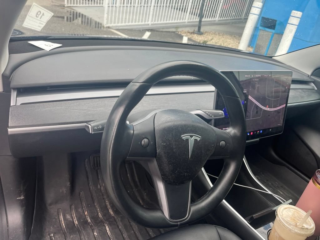 Used 2018 Tesla Model 3 Long Range RWD image 10