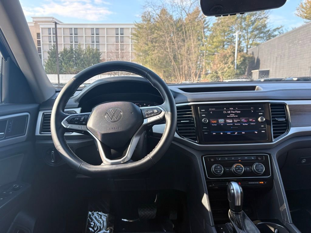 Used 2022 Volkswagen Atlas SE image 32