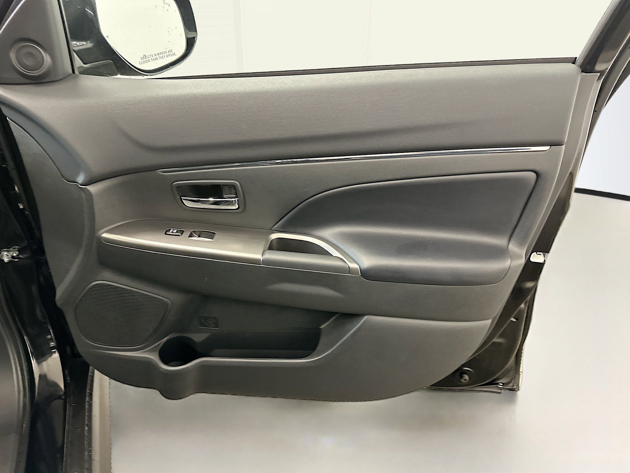 Used 2025 Mitsubishi Outlander Sport AWD image 32
