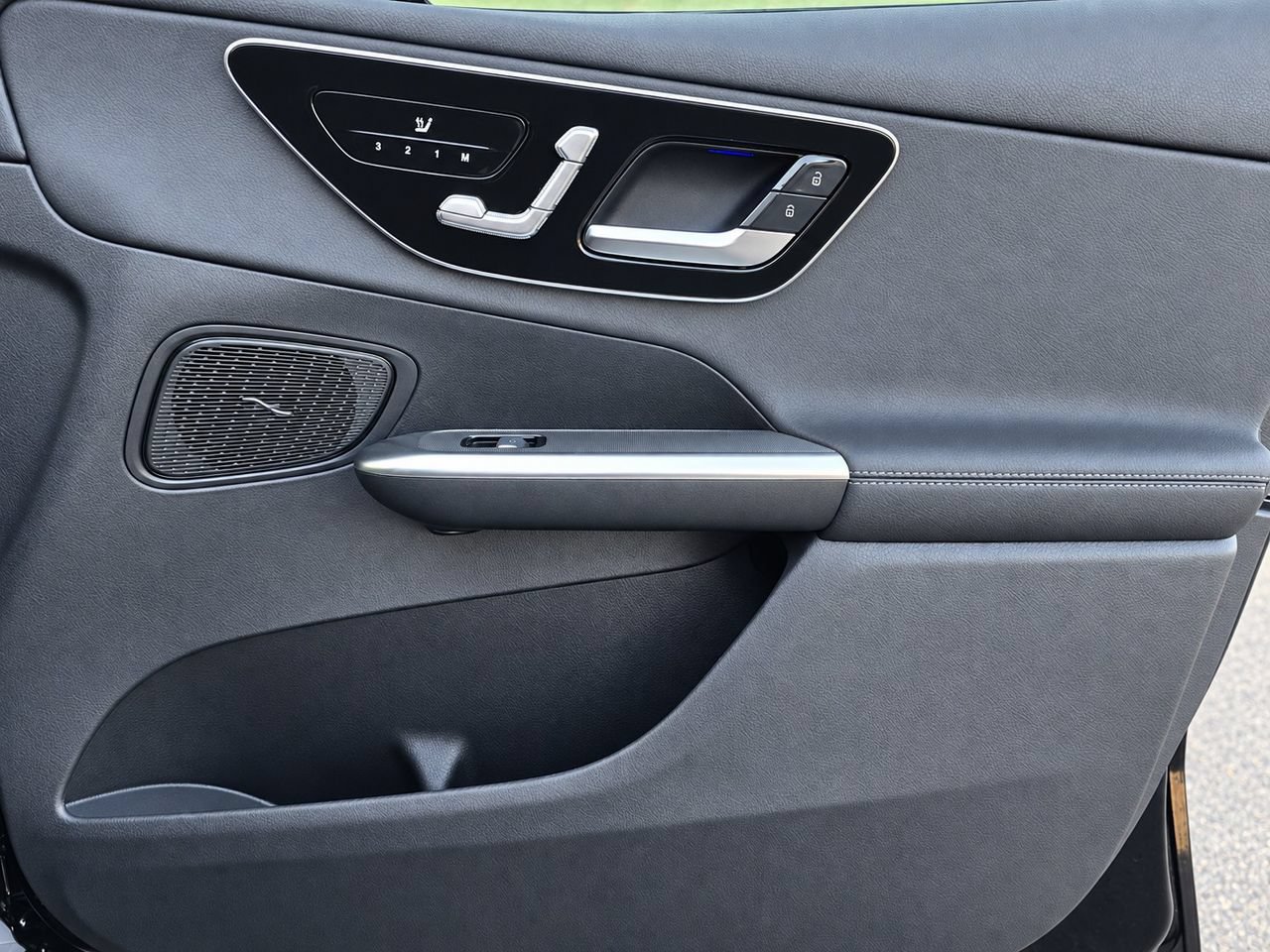 New 2027 Mercedes-Benz GLC 300 4MATIC image 38