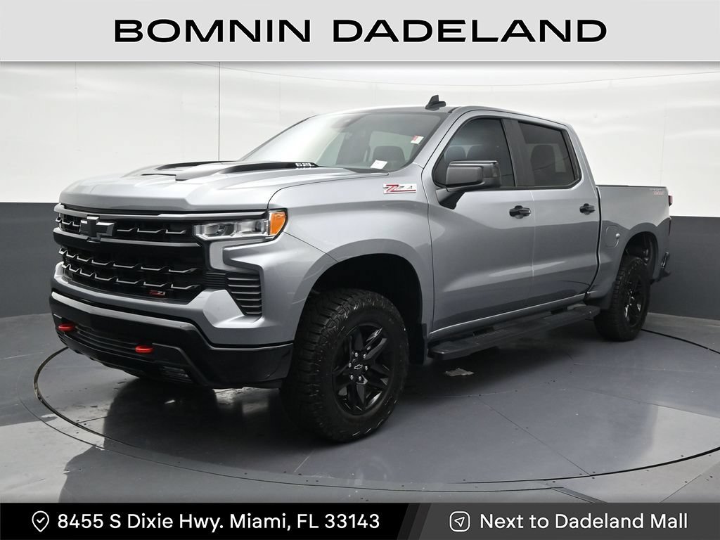 Used 2024 Chevrolet Silverado 1500 LT Trail Boss w/ Convenience Package II AWD/4WD image 1
